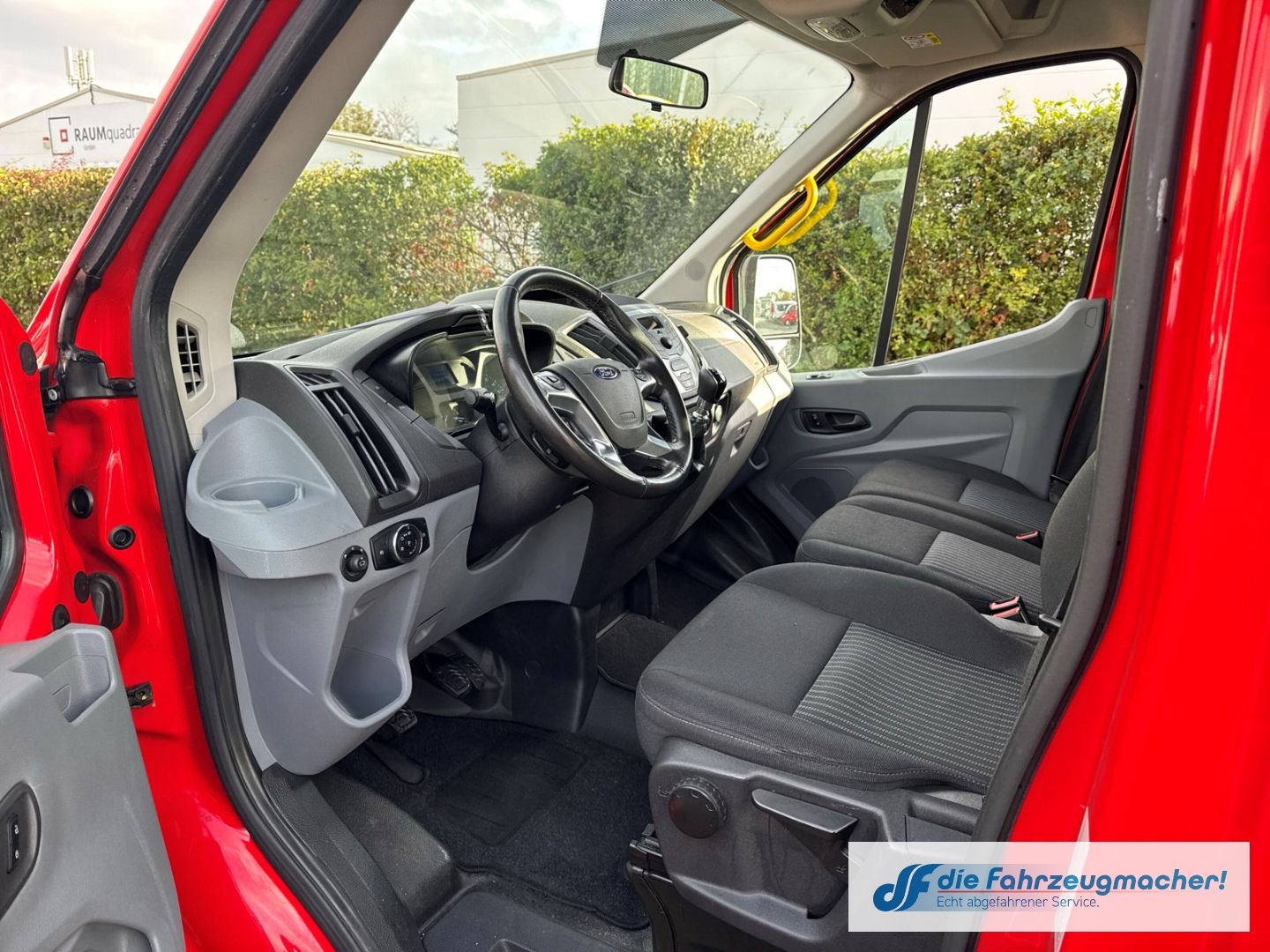 Fahrzeugabbildung Ford Transit Kombi 350 L3 Trend StandHZG *8431