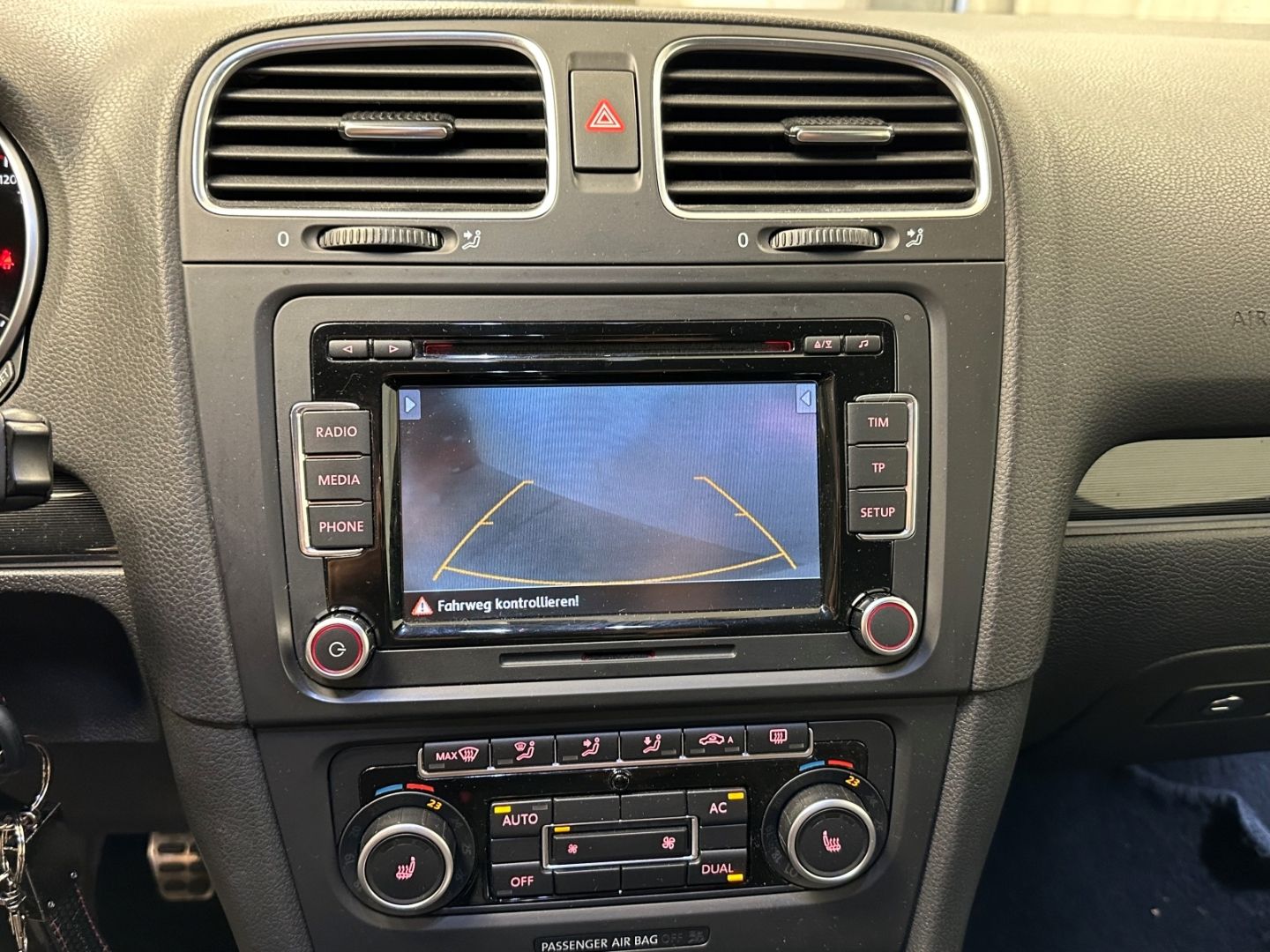 Fahrzeugabbildung Volkswagen Golf GTI VI 2.0 TSI AD Soundsystem Dynaudio Dyn.