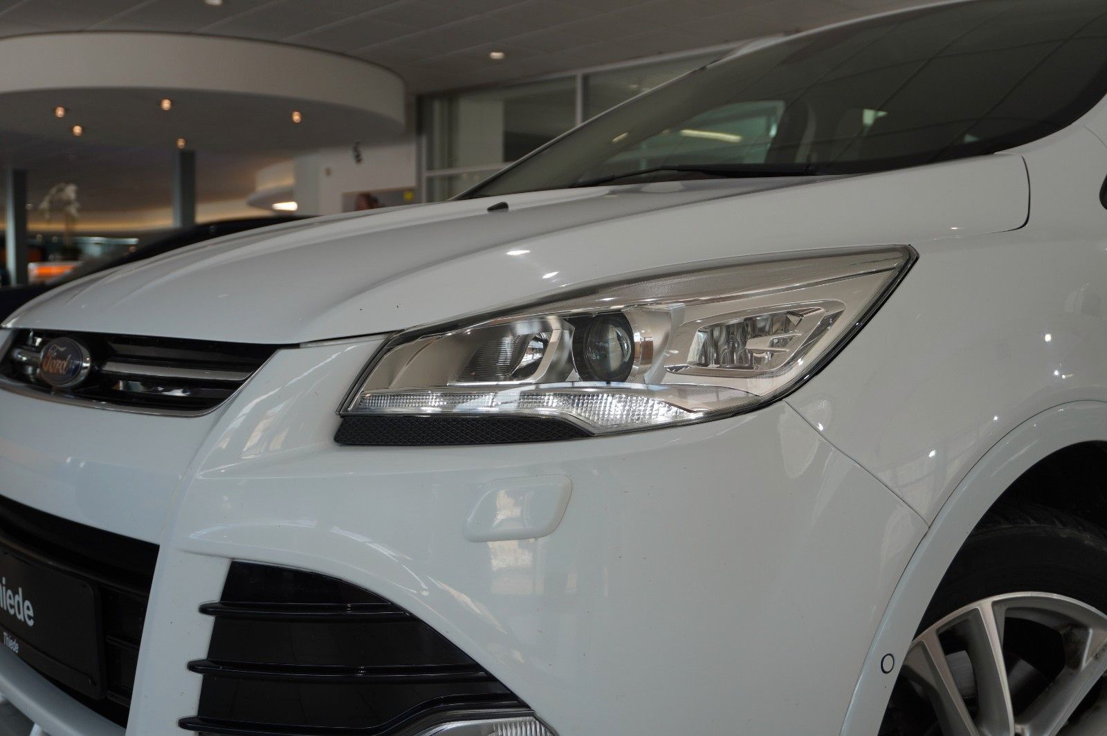 Fahrzeugabbildung Ford Kuga 2.0D INDIVIDUAL 4X4 NAVI/LED/KAMERA/SPORT