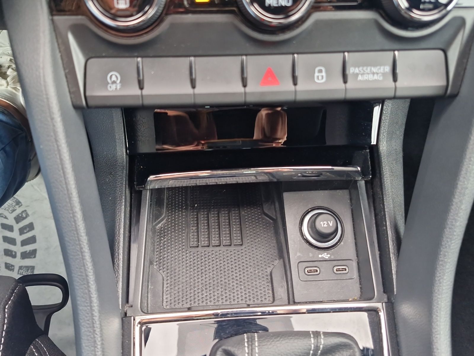 Fahrzeugabbildung SKODA Karoq Sportline 4x4 MATRIX AHZ VC