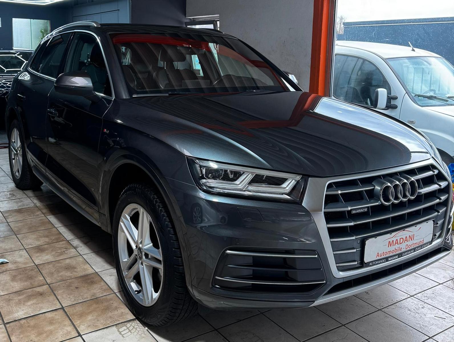 Audi Q5 quattro sport