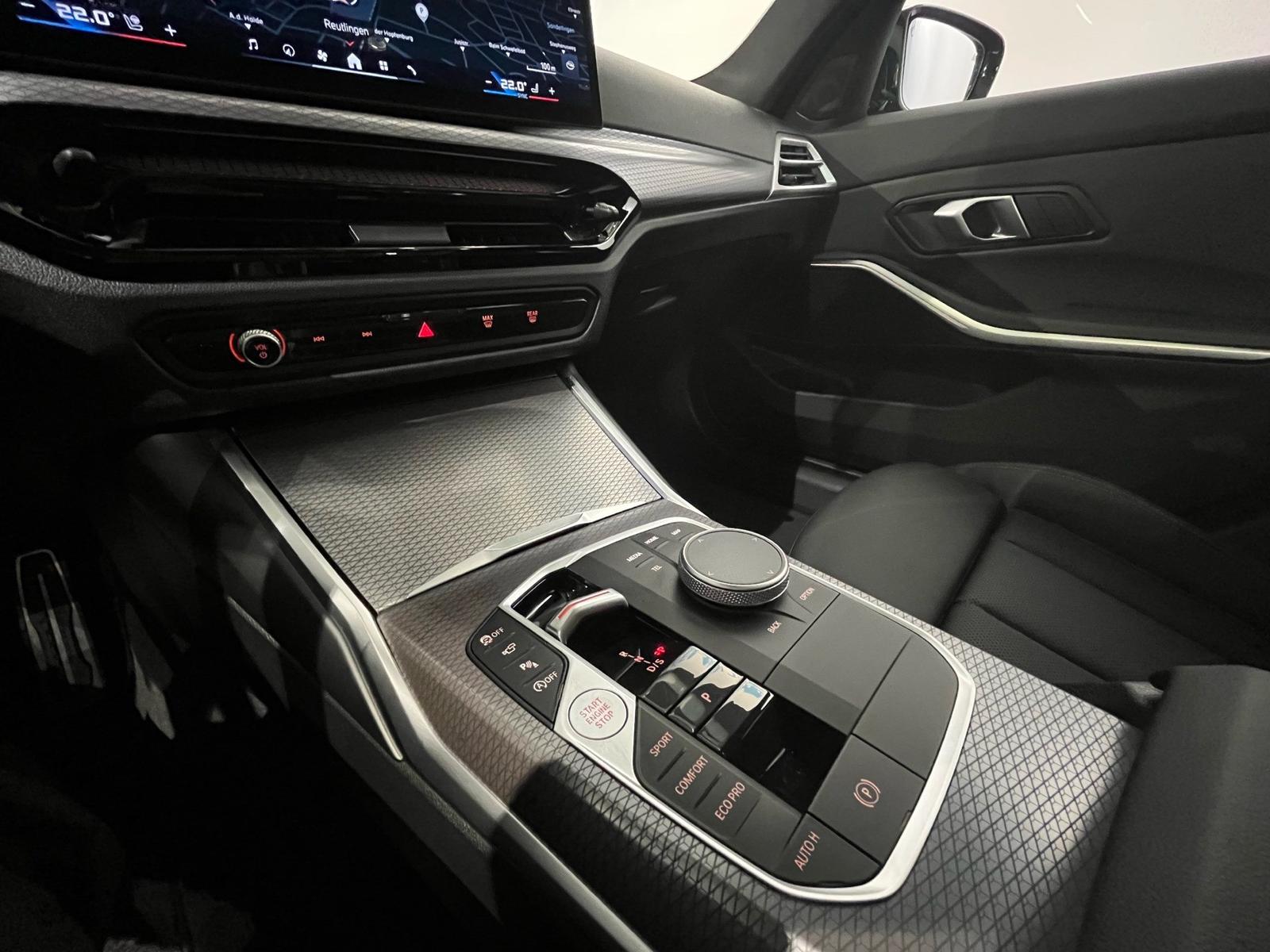 BMW M340i xDrive M SportpaketPro/Panorama/Kamera/ACC