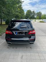 Mercedes-Benz ML 63 AMG 4MATIC AMG - Mercedes-Benz ML 63 AMG von privat