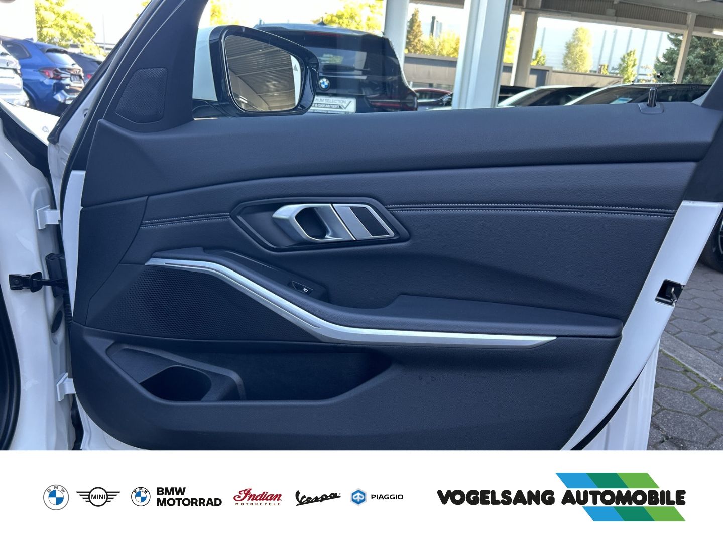 Fahrzeugabbildung BMW 320 d xDrive Touring M Sport Park-Assistent