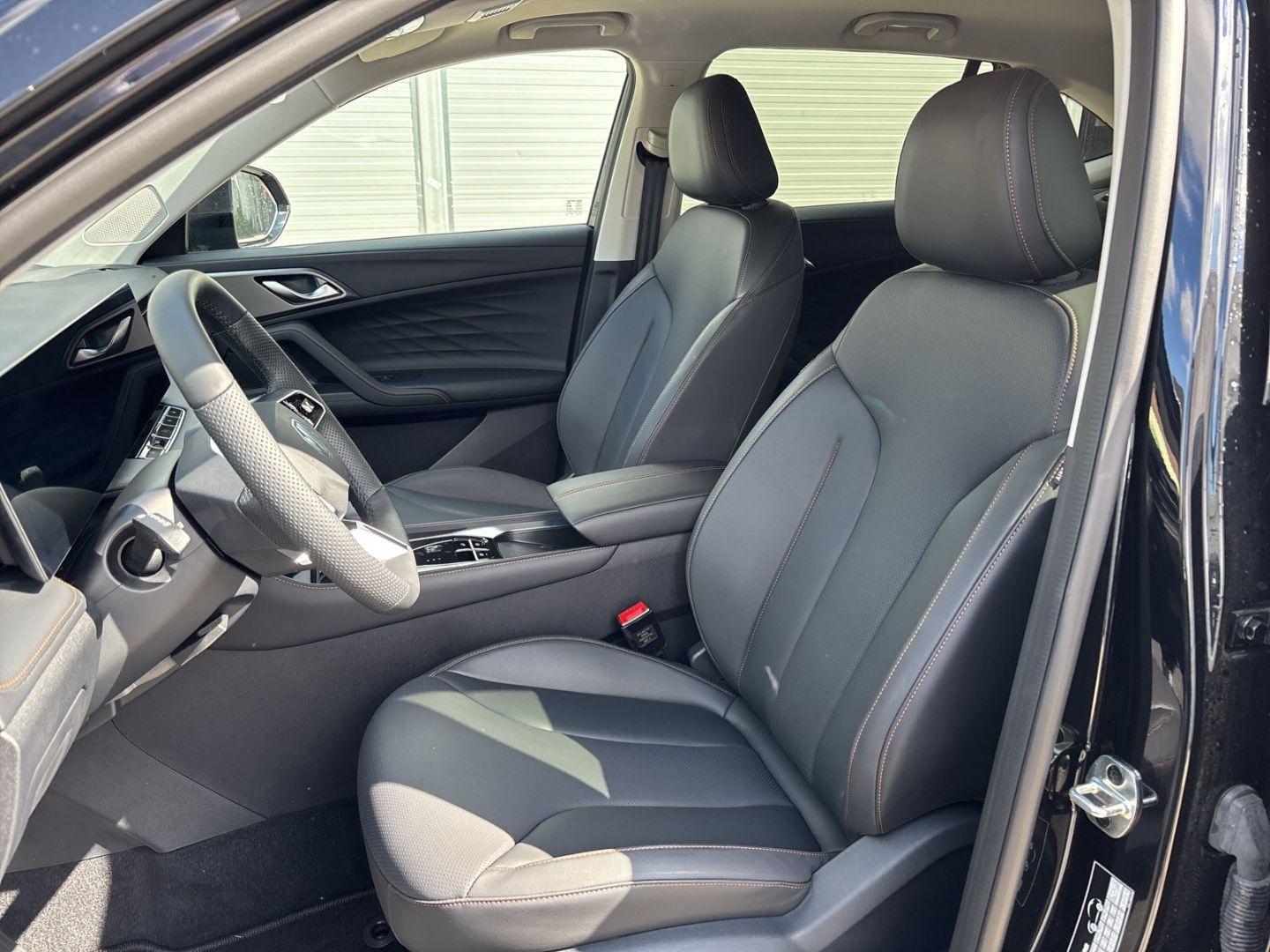 Fahrzeugabbildung MG HS Hybrid+ Luxury MY25.5  TOP FINANZ*  Angebot