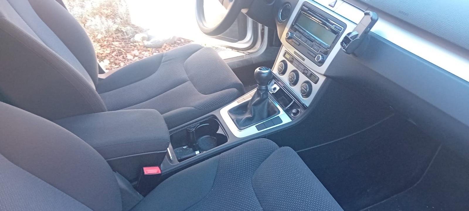 Volkswagen Passat 2009 — photo 6