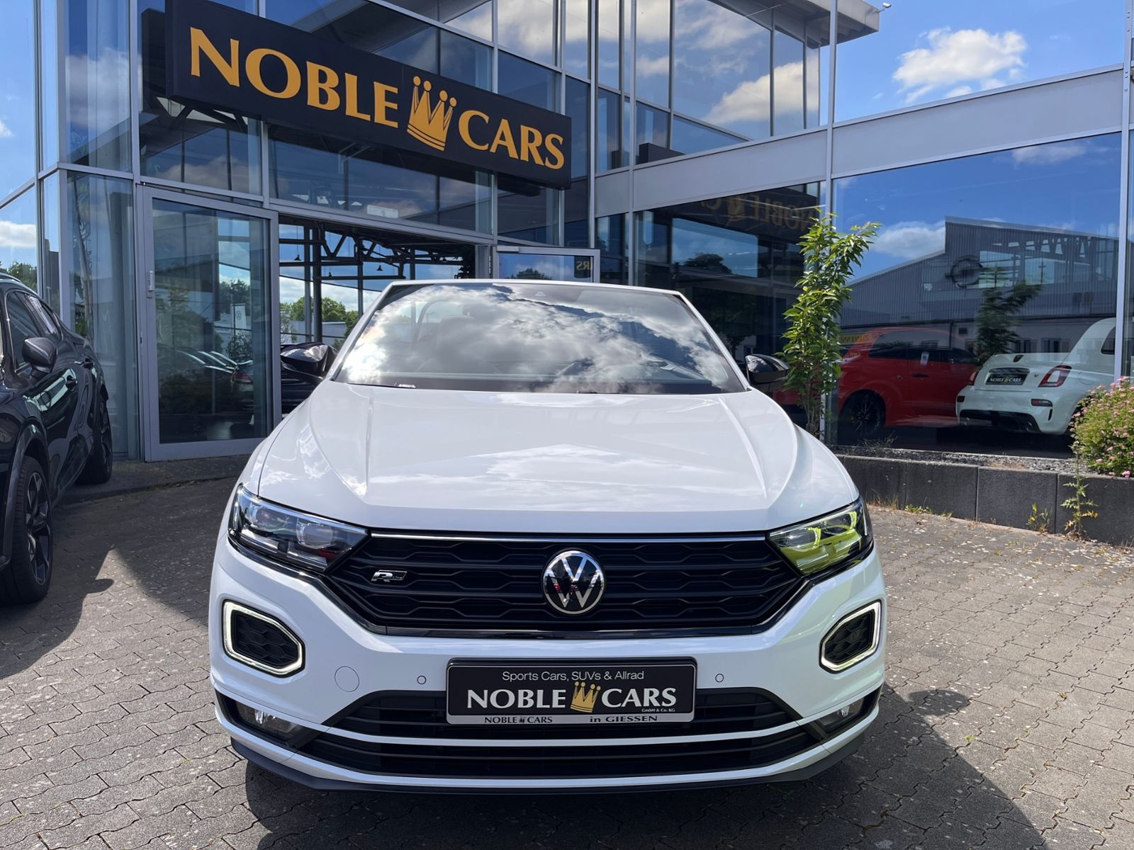 Fahrzeugabbildung Volkswagen T-Roc Cabriolet R-Line AHK LED NAVI ALU