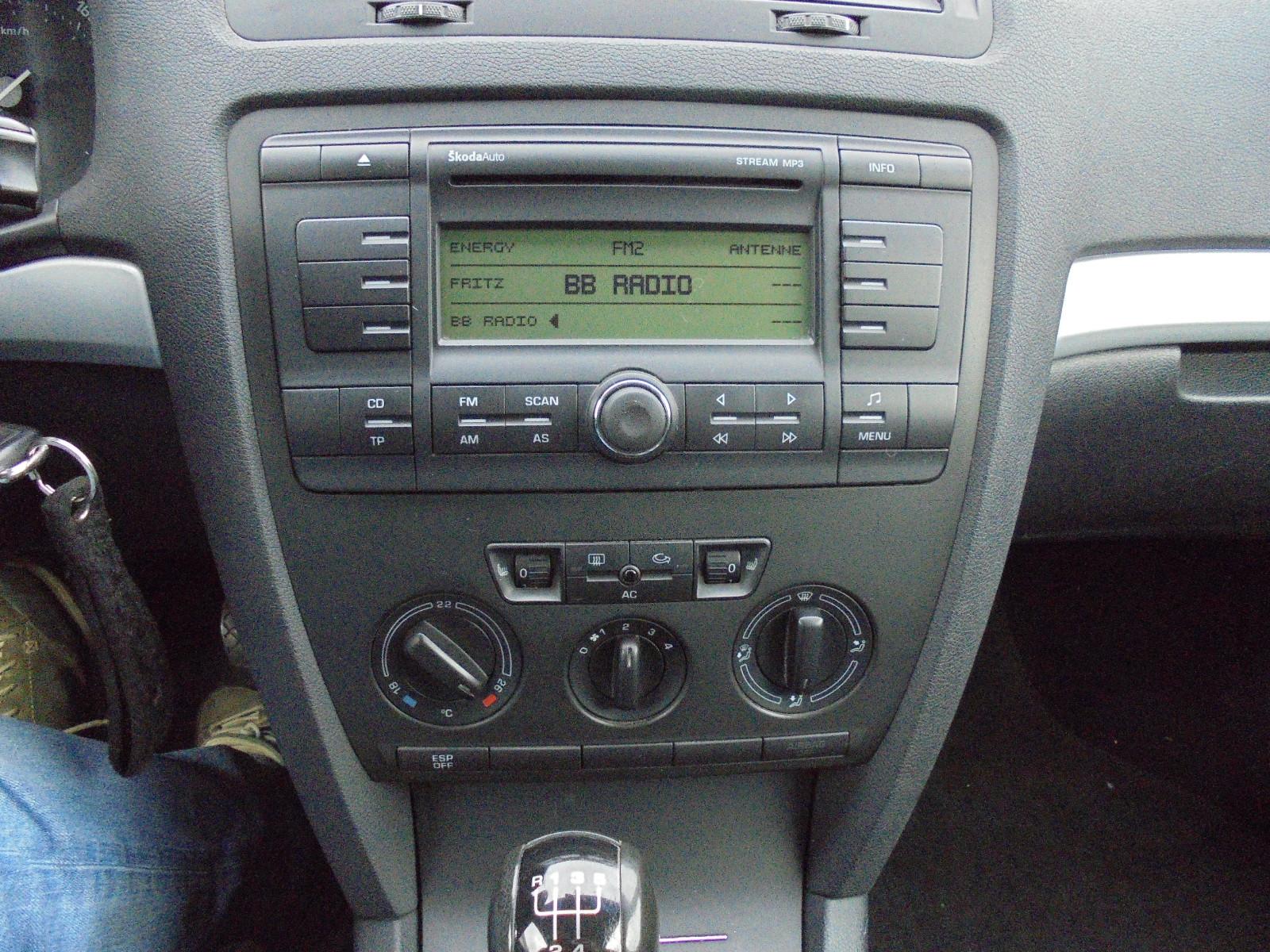 Skoda Octavia 2006 — фото 19