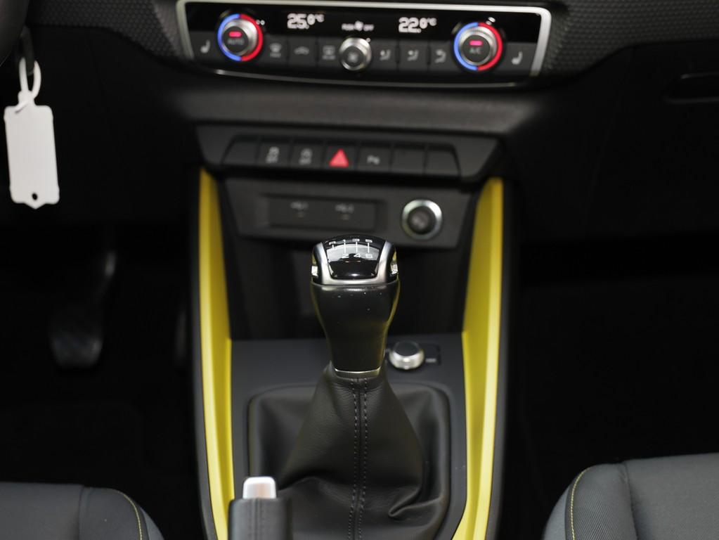 Audi A1 Sportback 30 TFSI S line, миниатюра 11