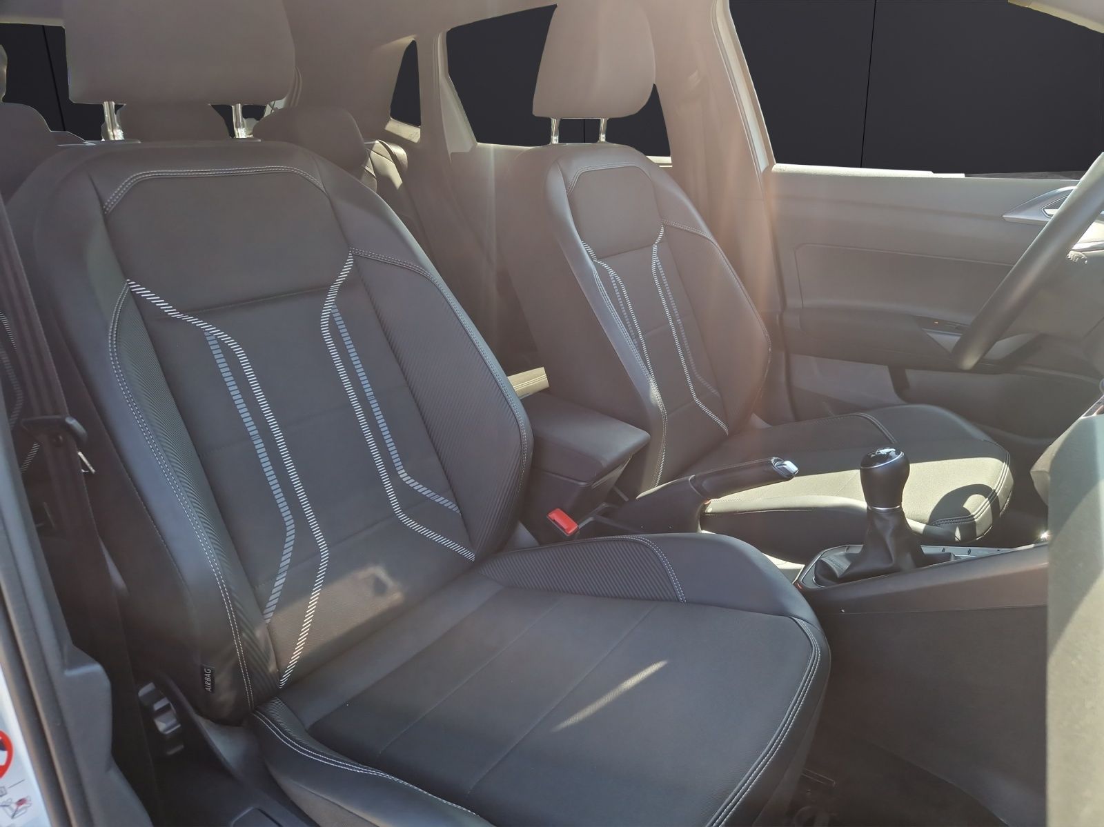 Fahrzeugabbildung Volkswagen Polo Highline TSI, LED ACC SHZ NAVI PDC