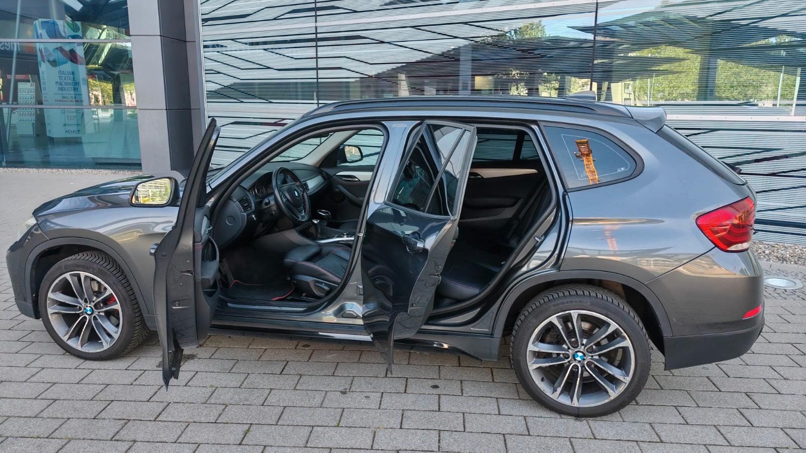 BMW X1 xDrive20d Sport Line/Leder/Navi prof.