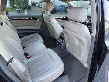 Audi Q7 - 11