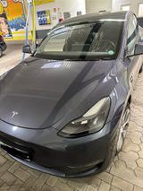 Tesla Model Y Long Range Dual Motor AWD Long Range - Tesla Model Y Gebrauchtwagen in Berlin