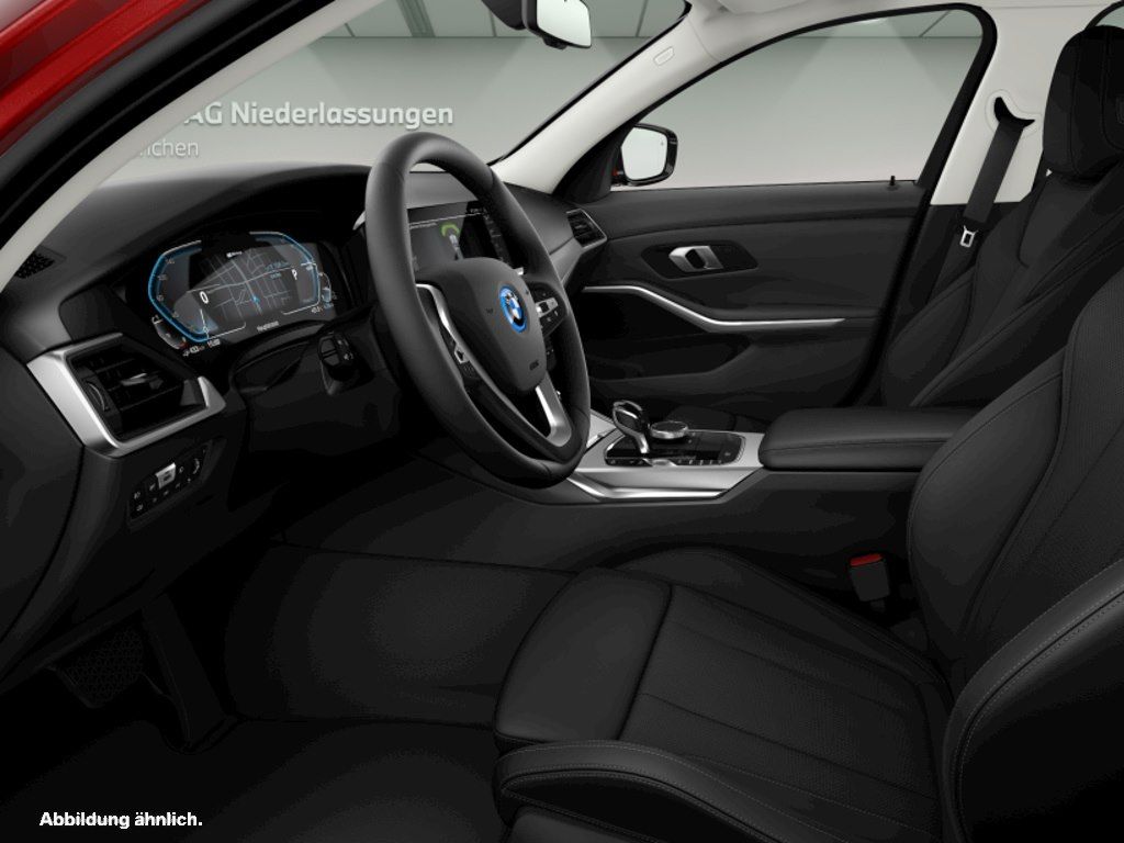 BMW 330e Touring Sport Line LiveCockpitProf Head-Up foto 3