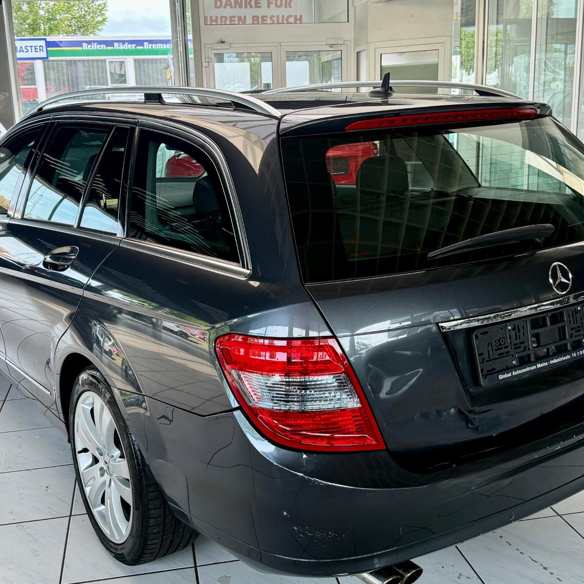 Mercedes-Benz C180 2008 — photo 9