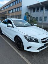 Mercedes-Benz CLA 200d DCT Coupe  - Mercedes-Benz 200 mit Diesel-Antrieb: Automatik