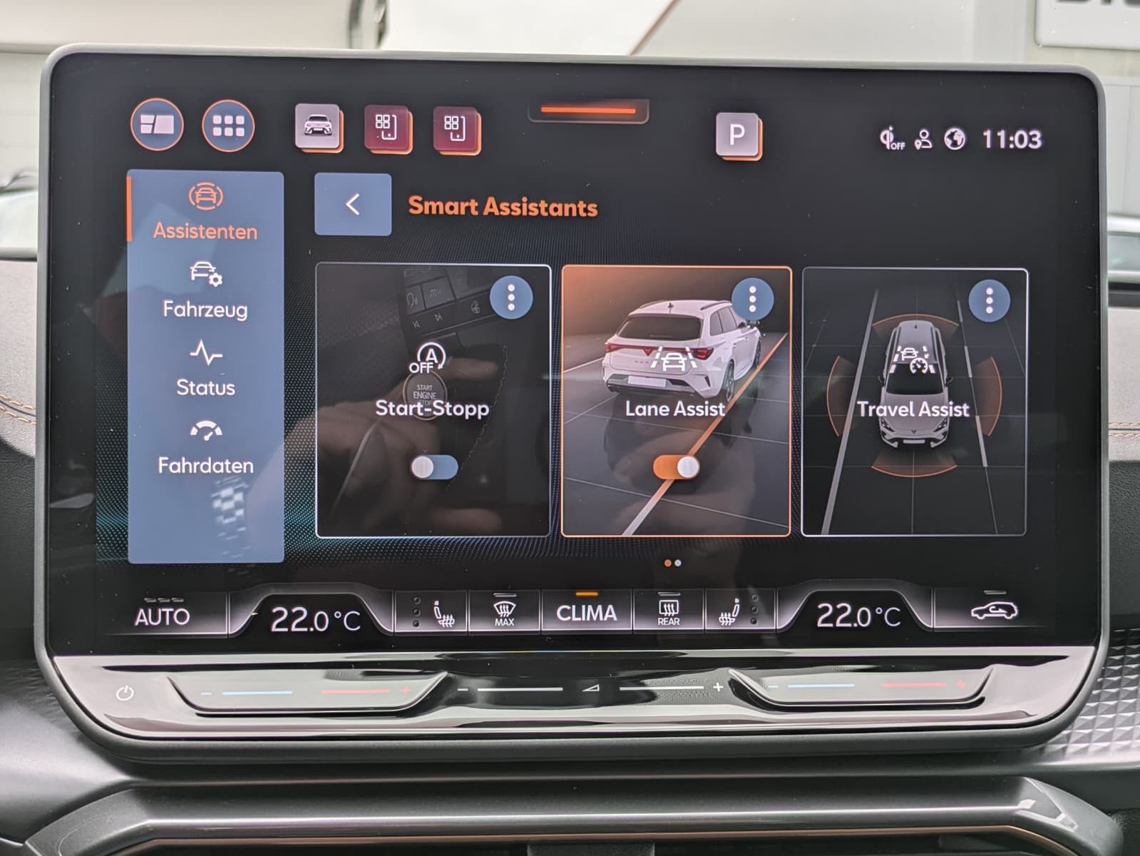 Fahrzeugabbildung CUPRA Leon 1.5 eTSI EDGE MATRIX*ACC*KAM*18"5JGARANTIE