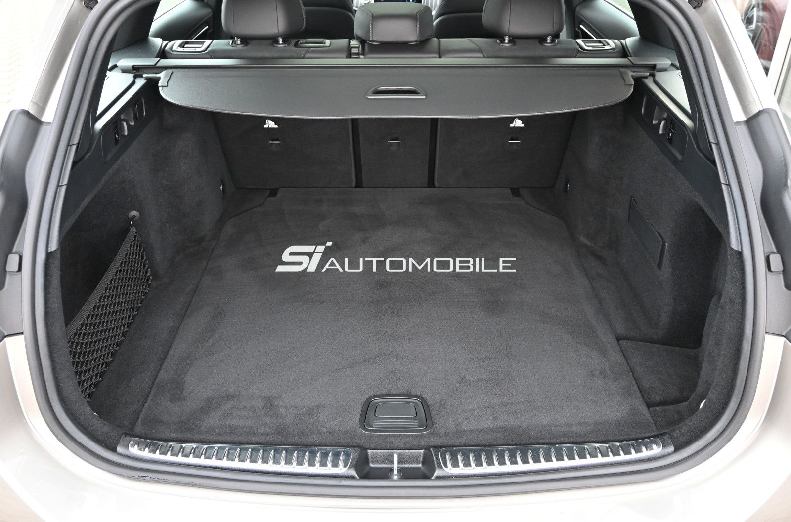 Fahrzeugabbildung Mercedes-Benz C 300 d T AMG Line °ACC°PANORAMA°WINTERPAKET°