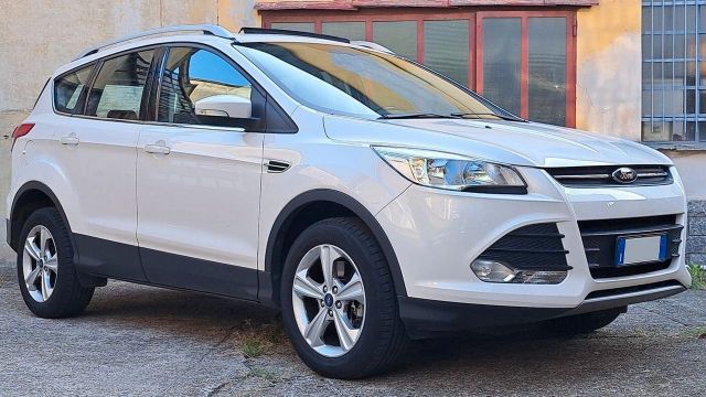 Ford Kuga 2.0 TDCI POWERSHIFT BUSINESS 4WD *TETT