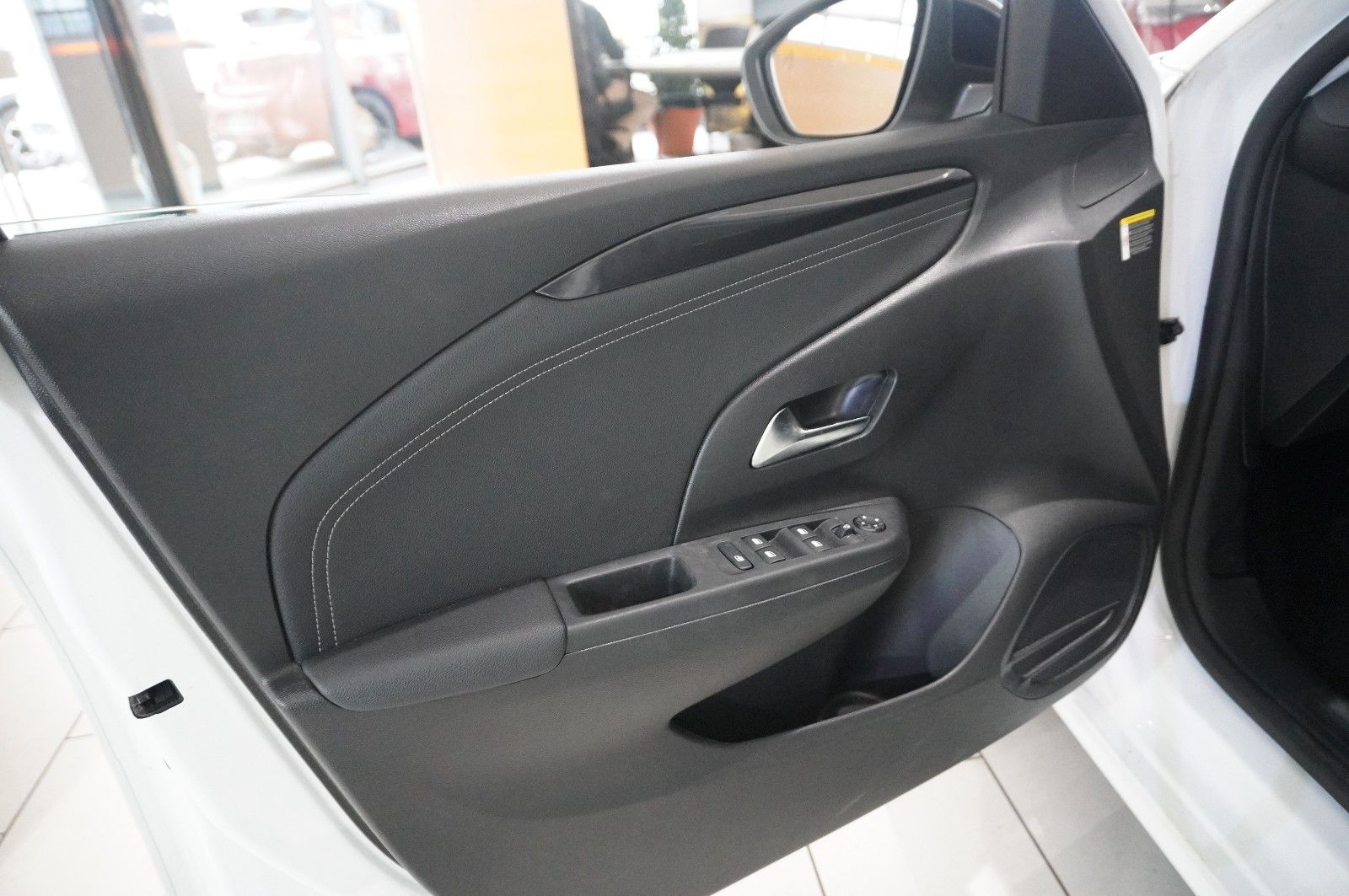 Fahrzeugabbildung Opel Corsa F 1.2T ELEGANCE NAVI/LED/KAMERA/VIRT/SPORT
