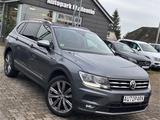 Volkswagen Tiguan Allspace Comfortline*7-SITZER*NAVI*AHK* - Volkswagen Tiguan Allspace in Lübeck