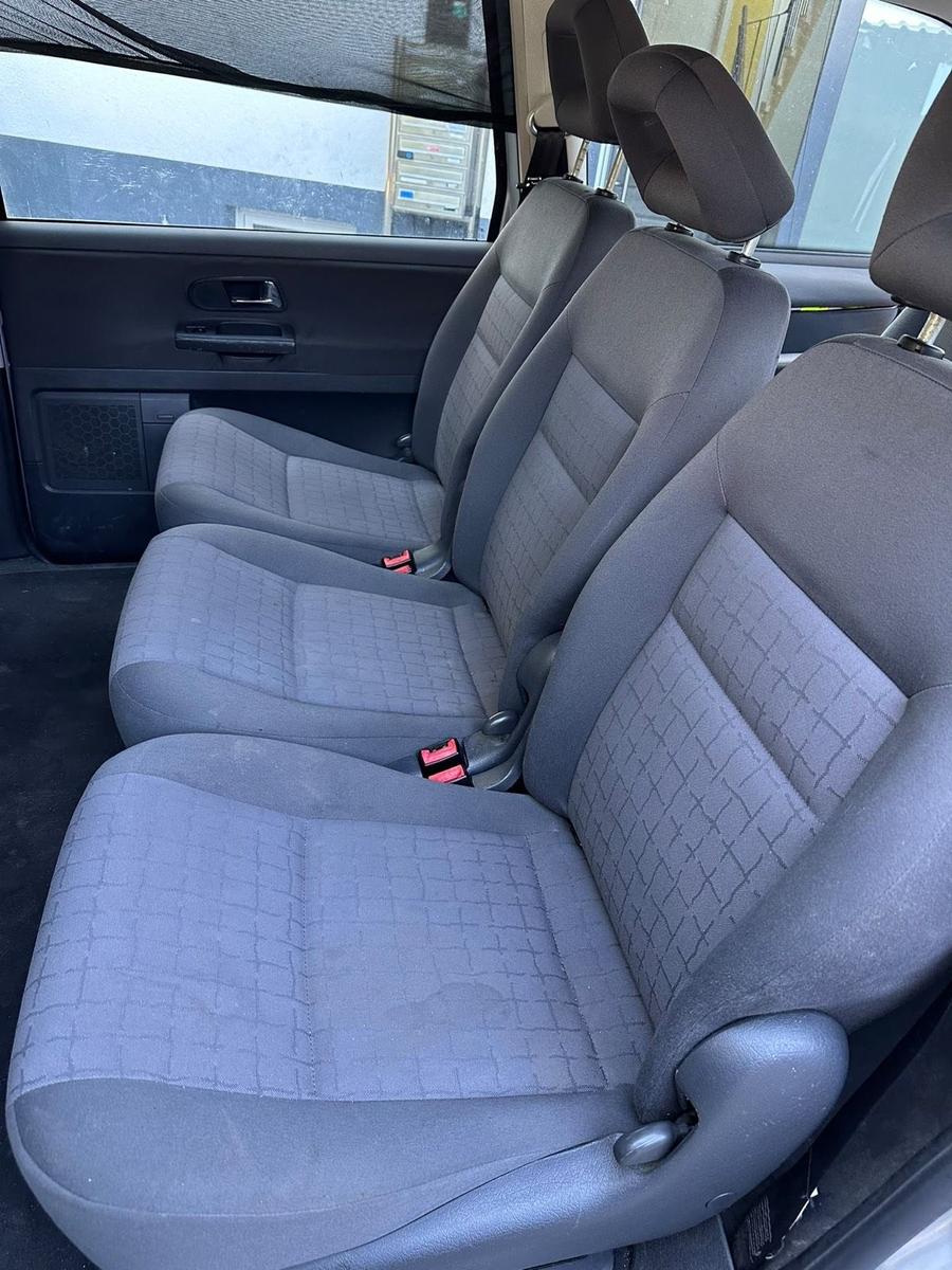 Seat Alhambra 2005 — photo 6