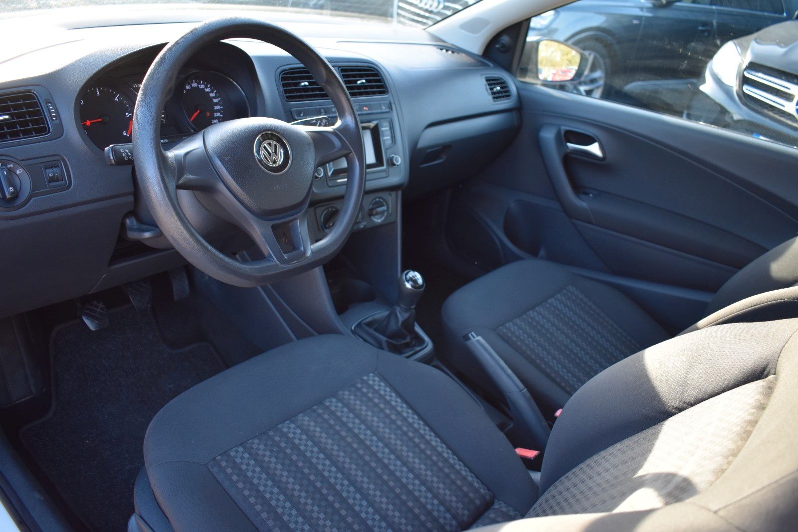 Fahrzeugabbildung Volkswagen Polo V Trendline BMT/PDC/KLIMA/SHZ