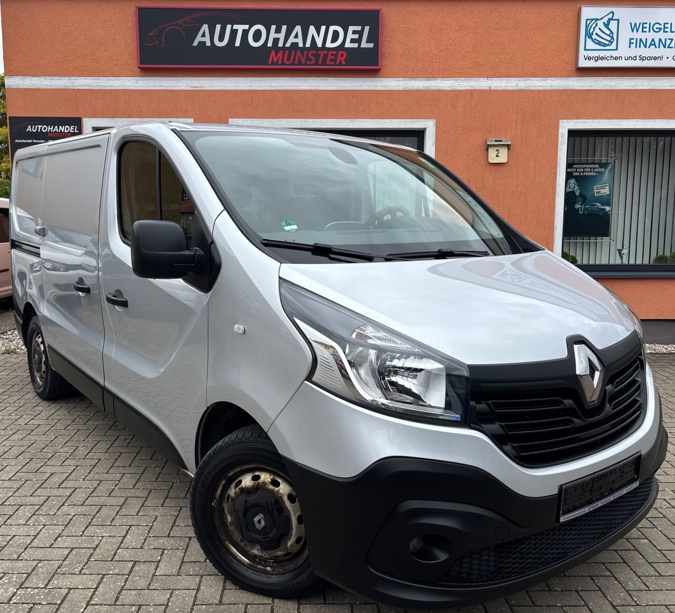 Renault Trafic - 1