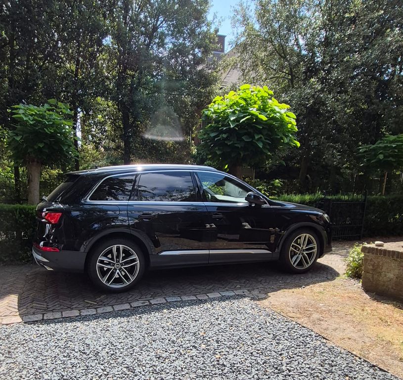 Image of Audi Q7