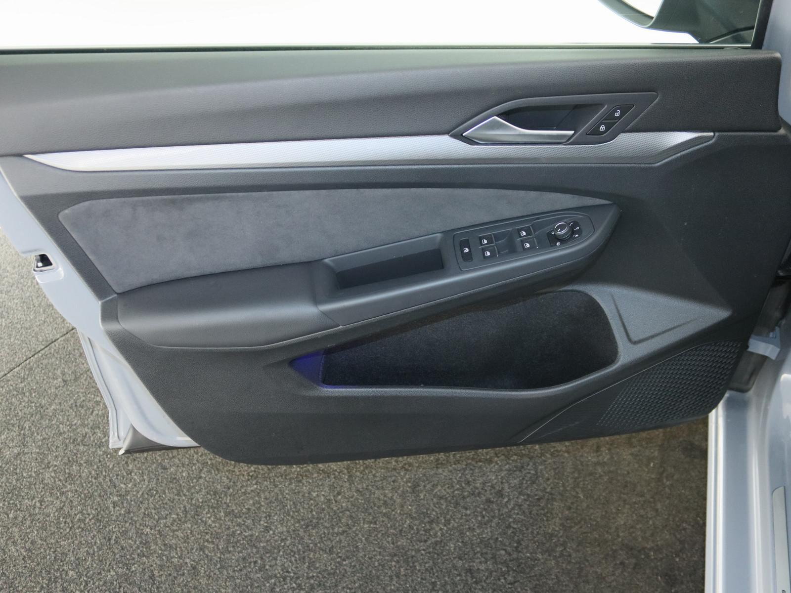 Volkswagen Golf VIII 1.5 TSI Edition 50 360° MATRIX-LED HUD, миниатюра 15