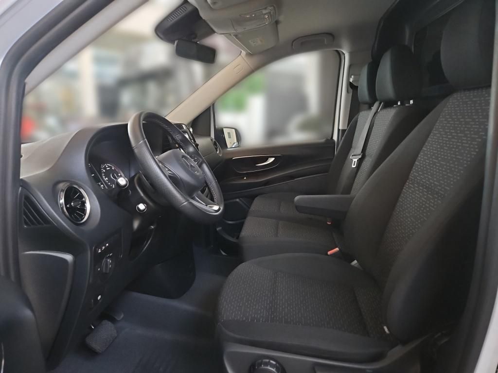 Fahrzeugabbildung Mercedes-Benz Vito 119 Kasten kompakt 4x4 LED Navi PTS RFK SHZ