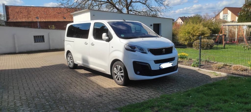 Image of Peugeot Traveller