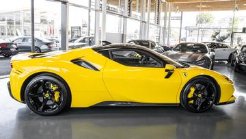 2022 Ferrari SF90 — миниатюра 12