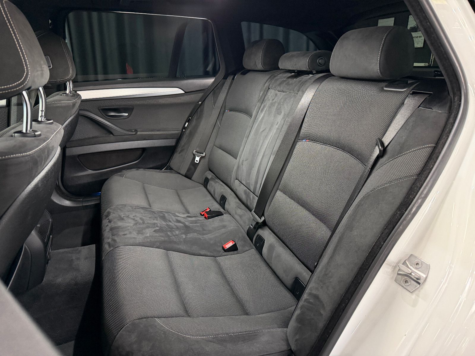 Fahrzeugabbildung BMW 520 d Touring|M-Paket|HIFI|PDC|Komfortzugang