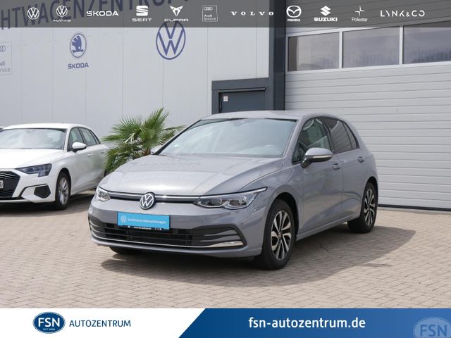 Volkswagen Golf VIII Life 1.5 eTSI DSG AHK NAVI ACC AID SIT