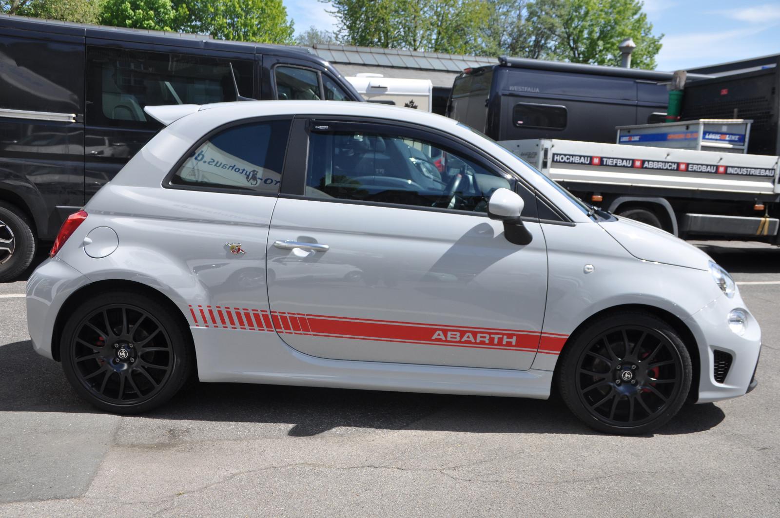 Abarth F595 - Navi - PDC - Klima AT -