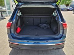 Fahrzeugabbildung Tiguan Life eHybrid 1.4 TSI LED KAM AHK