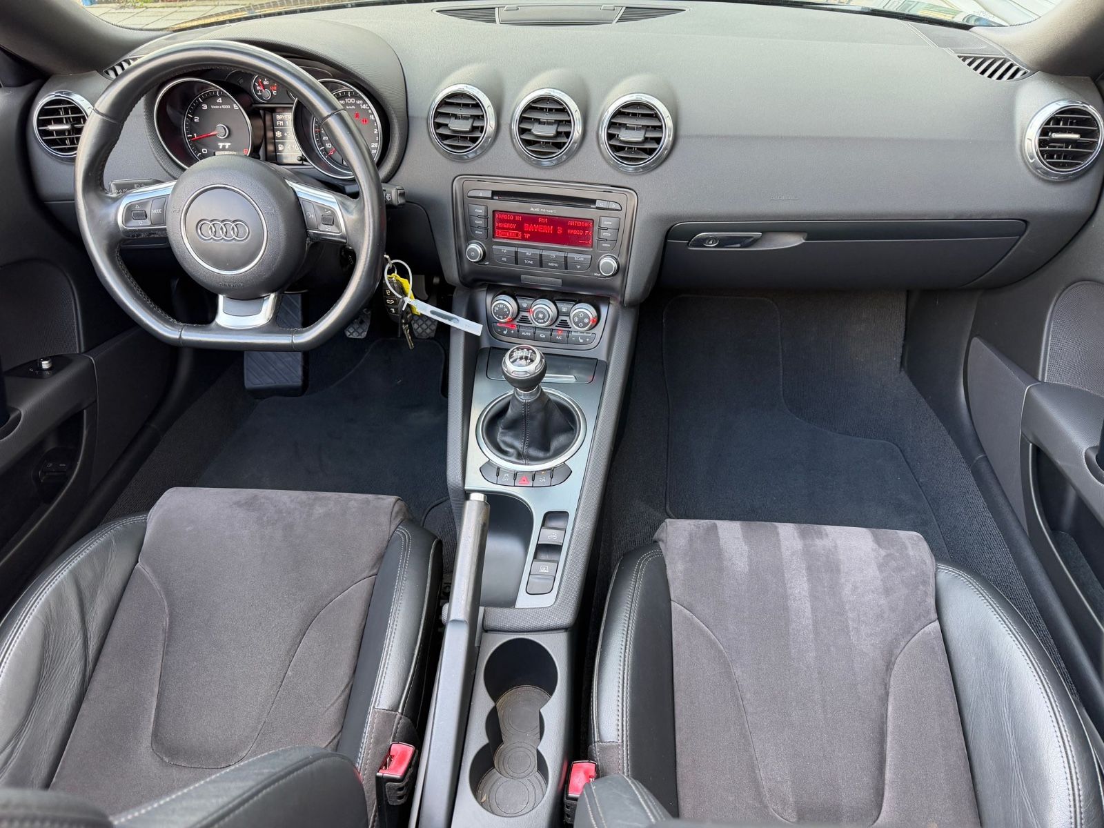 Audi TT 1.8 TFSI Roadster S-Line foto 14
