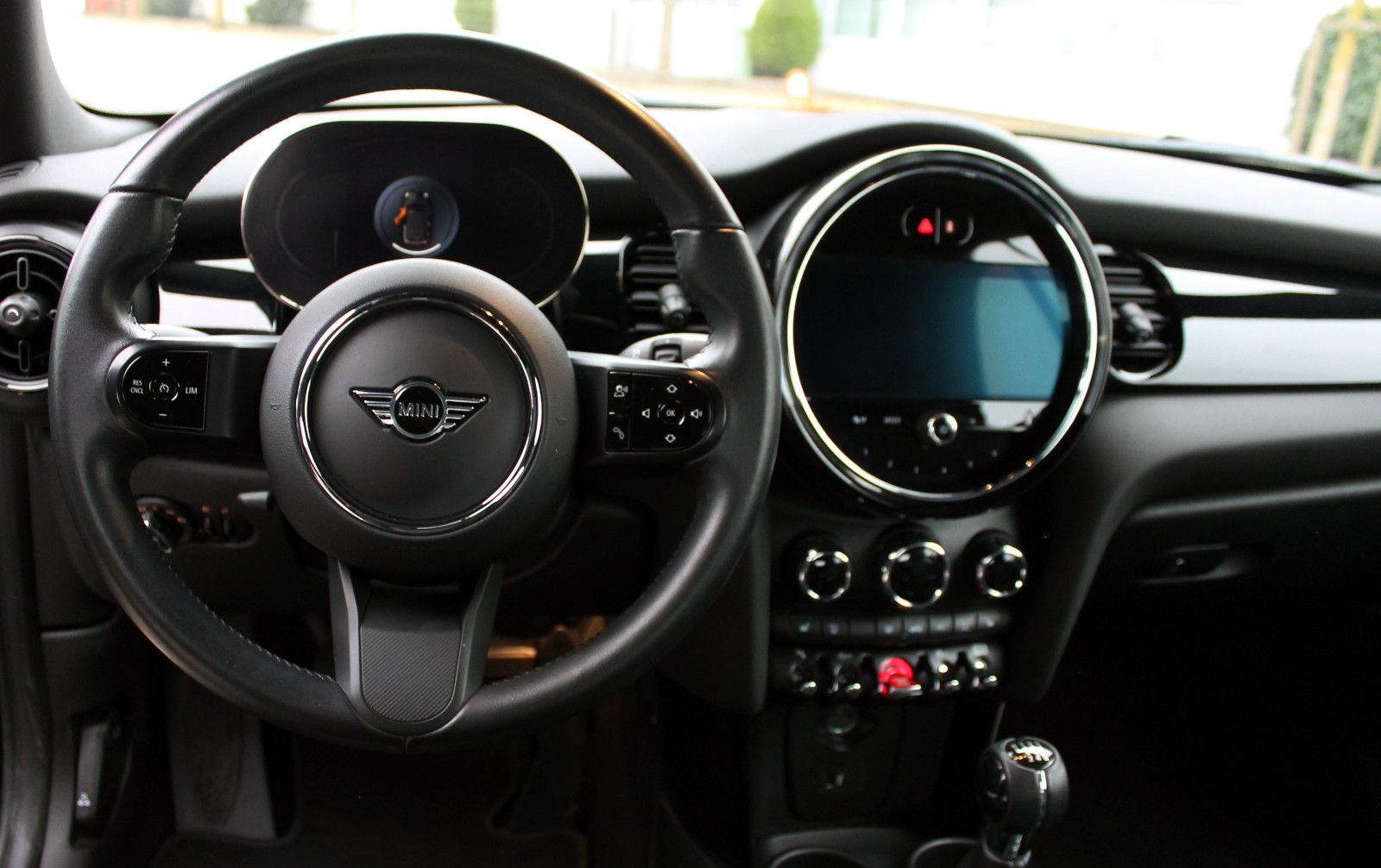 Fahrzeugabbildung MINI Cooper Cabrio Classic-Trim LED KAM PDC SHZ NAV