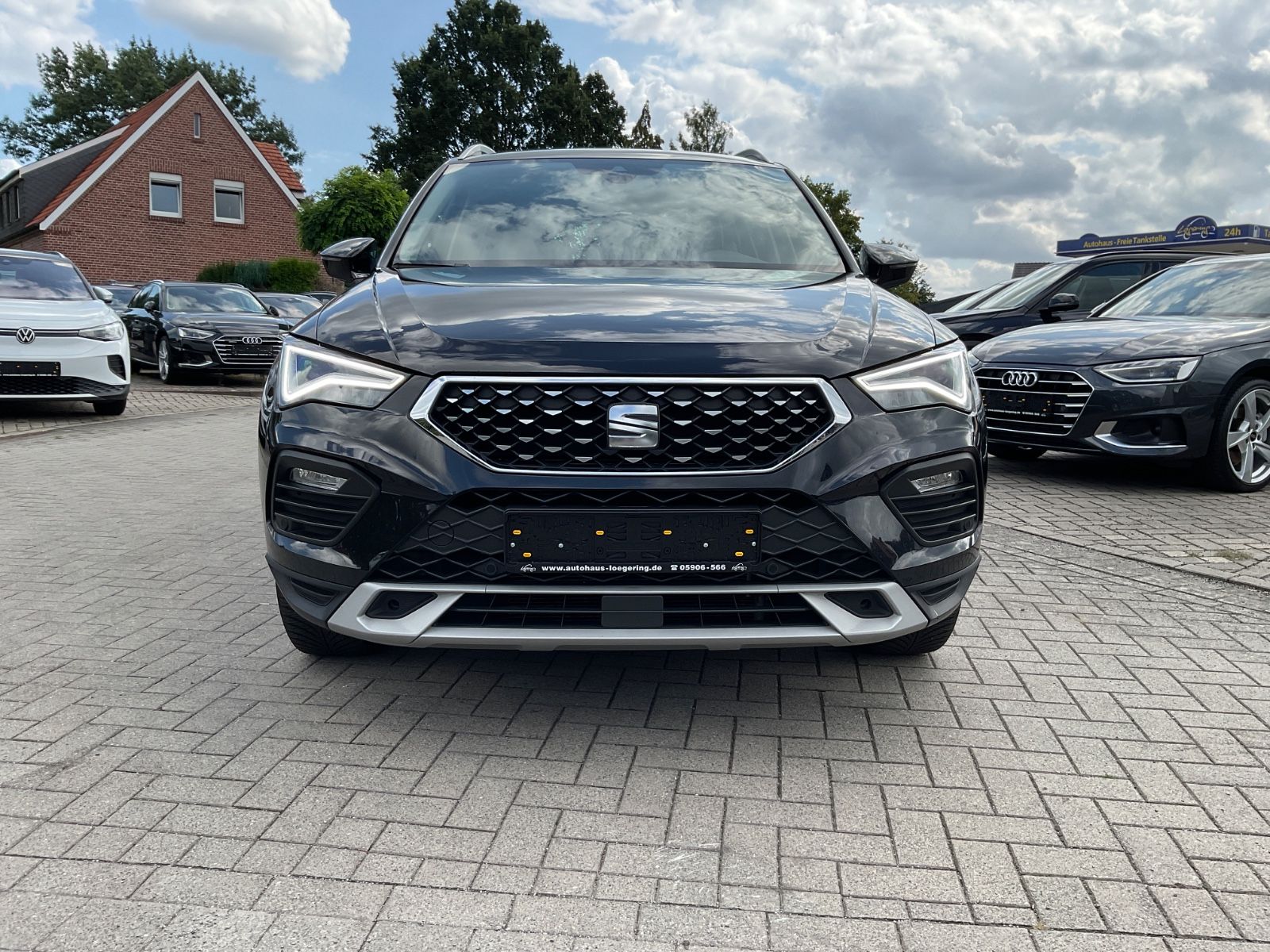 Fahrzeugabbildung SEAT Ateca 1.5 TSI Xperience DSG,Kamera,Navi,Carplay