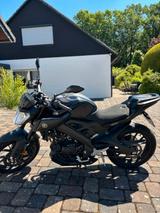 Yamaha MT 125 Schwarz, TOP, nur 6.791 km, tiefergelegt - YAMAHA MT125