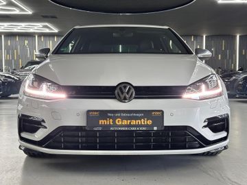 Volkswagen Golf - 2