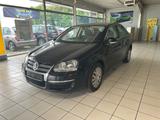 Volkswagen Jetta 2.0 ( Klimaanlage-Radio-Tempomat) - gebrauchte VW Jetta aus dem Jahr 2010