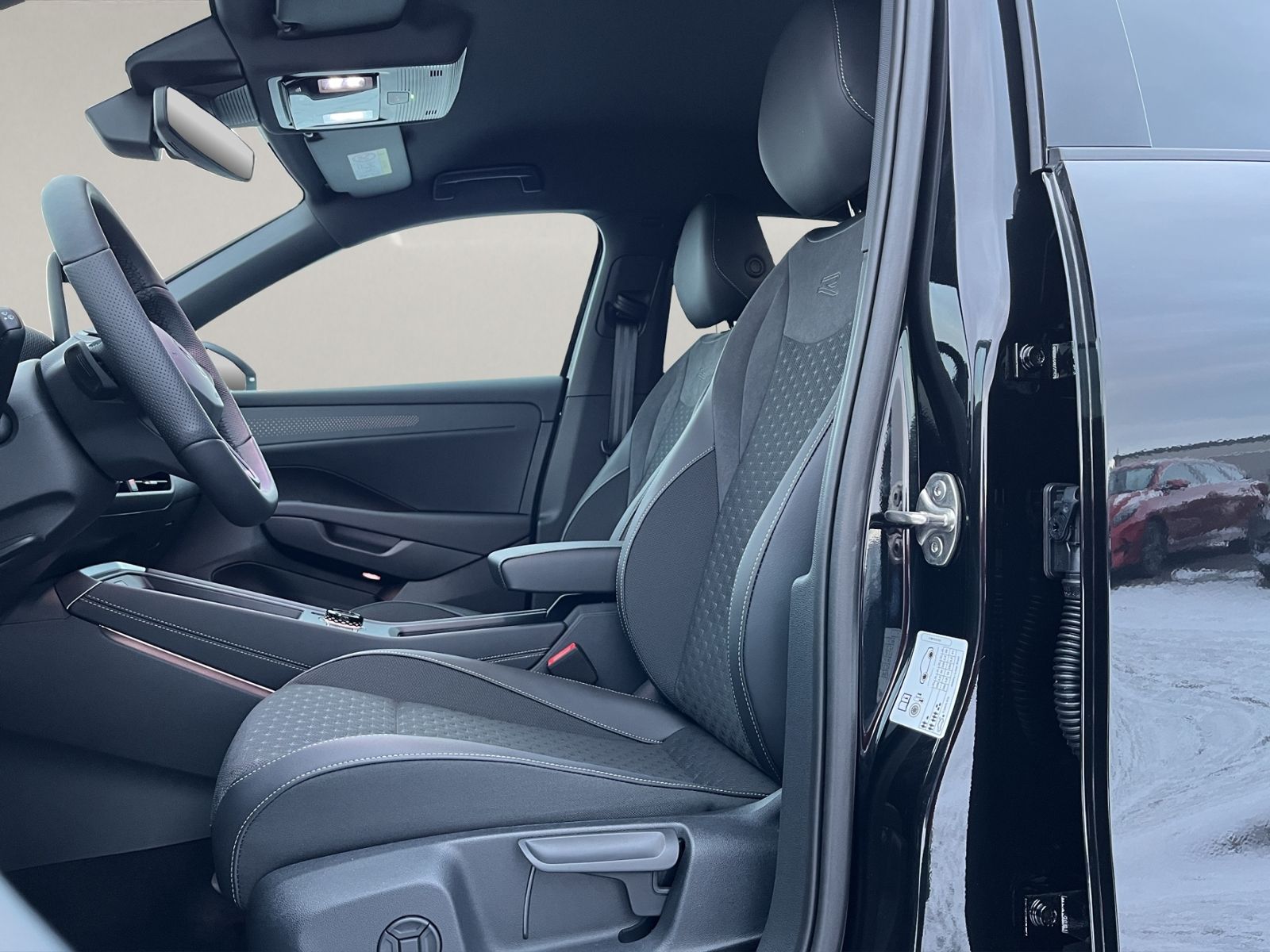 Volkswagen T-Roc - Bild 11