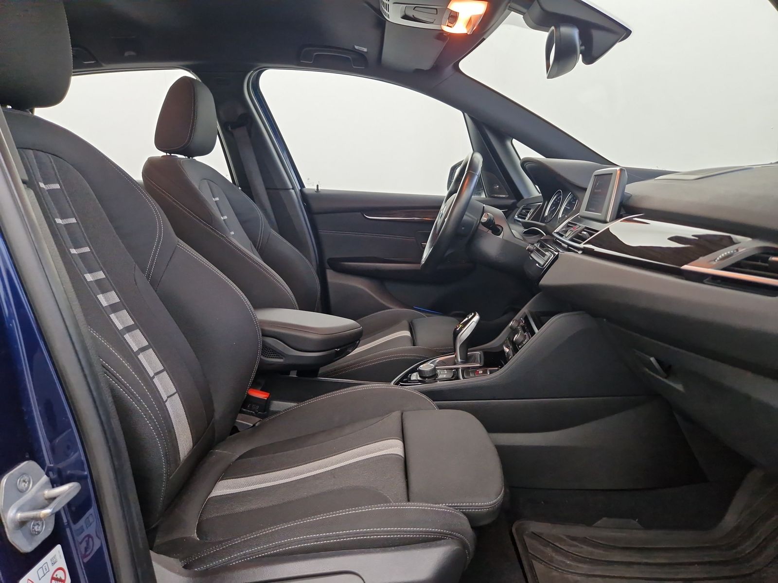 BMW 220 Active Tourer 220i Active Tourer Advantage Kamera – Bild 12