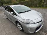 Toyota Prius 1.8-l-VVT-i Executive Executive 2.Hand - silberne Toyota Prius