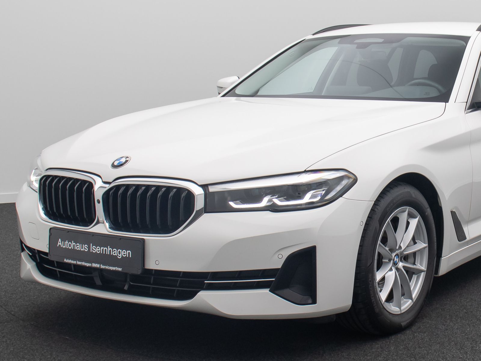 Fahrzeugabbildung BMW 530d xD ACC 360°Memory DAB DisplKey AHK Standhz