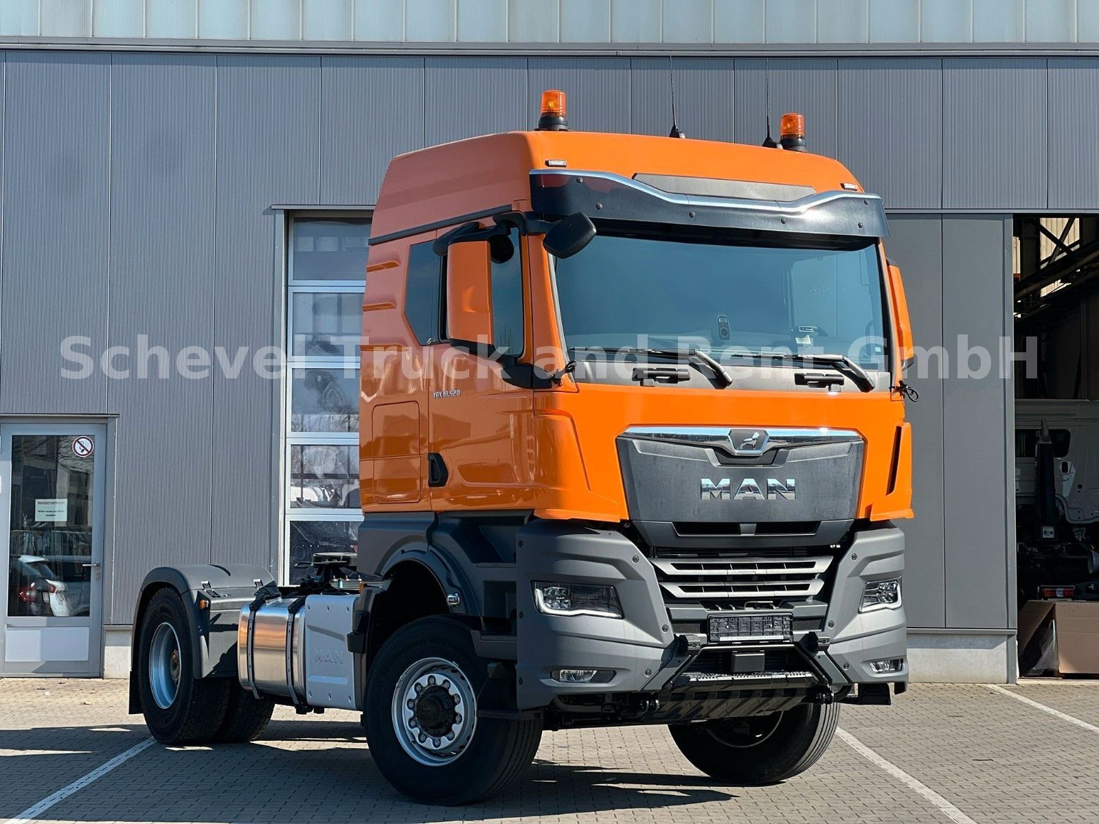 Fahrzeugabbildung MAN TGX 18.520 4x2H BL Kommunal Hydr.  Winterdienst