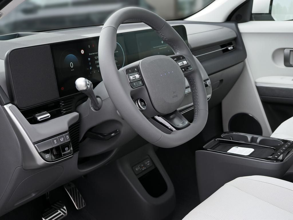 Fahrzeugabbildung Hyundai IONIQ 5 FL UNIQ Pano-Glasdach 20'' LM Park-Paket