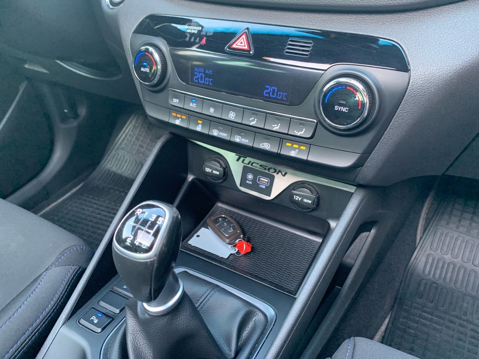 Fahrzeugabbildung Hyundai TUCSON 1.6 Turbo Passion + LED Pan.Dach AHK